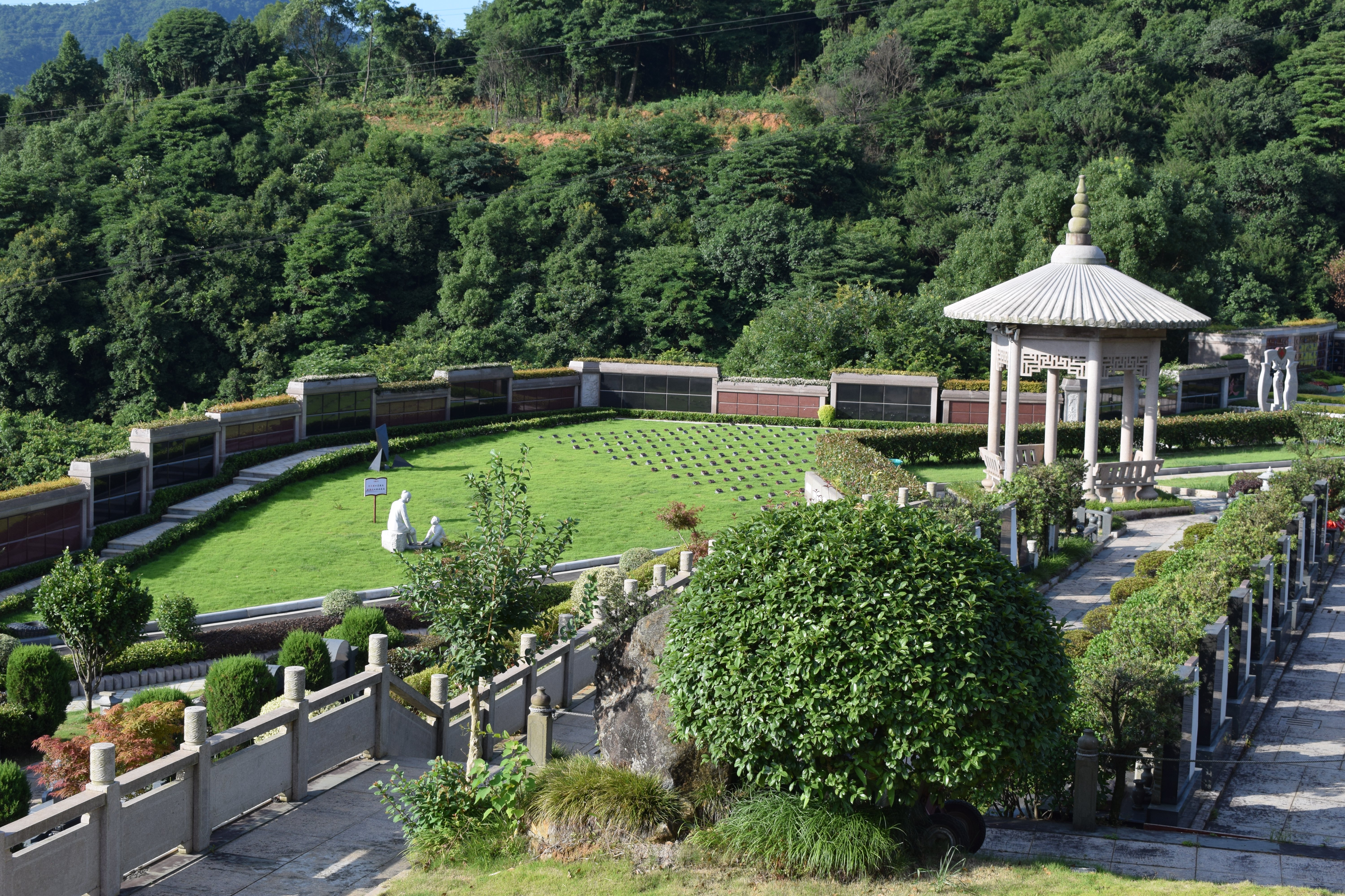 J9集团引领公墓行业转型升级，创新实际获社会宽泛认可