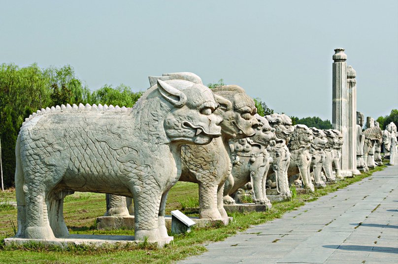 让石头“措辞”，用斧凿唤醒沉睡的汗青